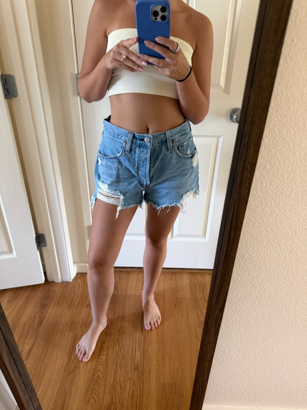 Levi’s 501 denim distressed shorts 30